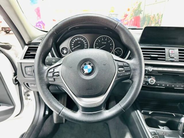 BMW寶馬 318I  第10張相片