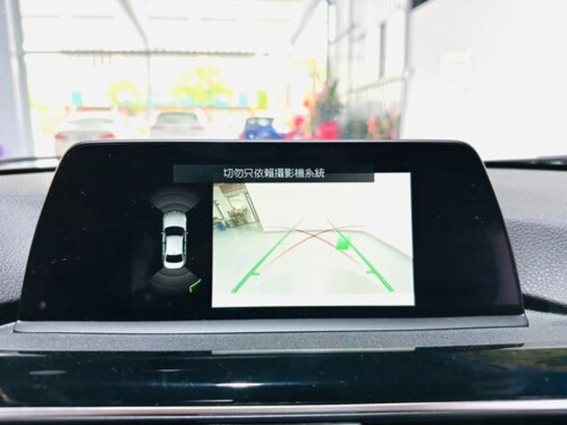 BMW寶馬 318I  第16張相片