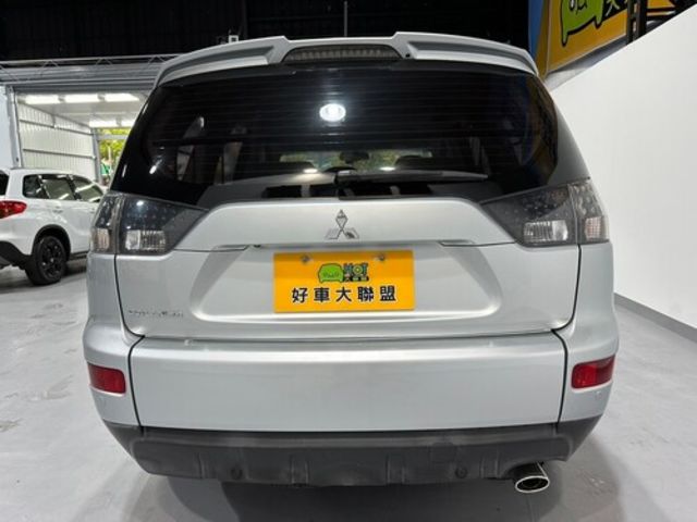 MITSUBISHI三菱 OUTLANDER  第4張相片