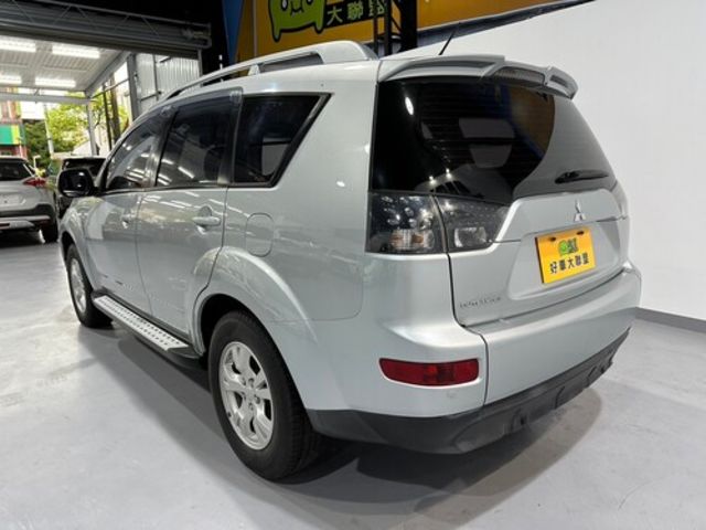 MITSUBISHI三菱 OUTLANDER  第20張相片