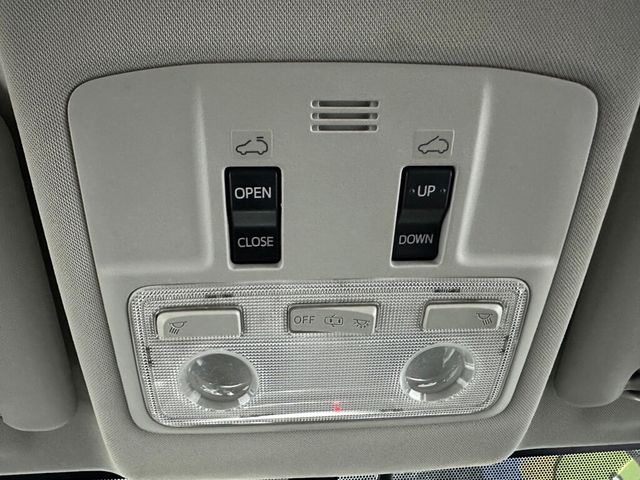 TOYOTA豐田 RAV4  第17張相片