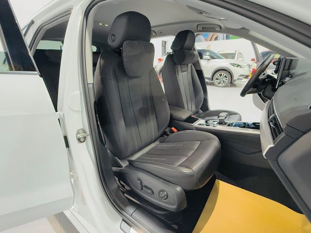 AUDI奧迪 A4 AVANT  第8張相片