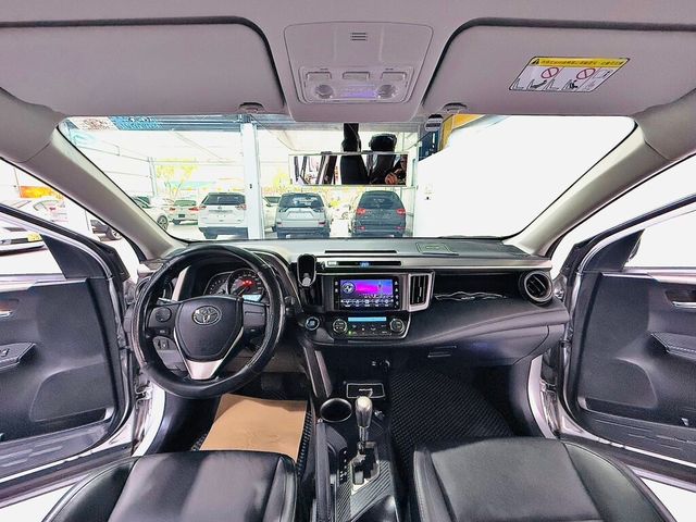 TOYOTA豐田 RAV4  第8張相片