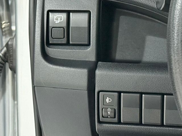 MAZDA馬自達 MAZDA 5  第15張相片