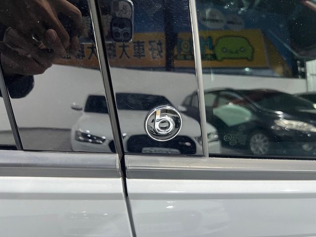 VOLKSWAGEN福斯 POLO  第7張相片