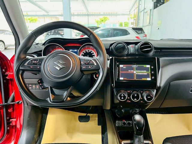 SUZUKI鈴木 SWIFT  第11張相片