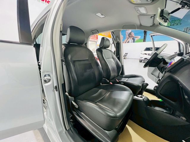 TOYOTA豐田 YARIS  第6張相片