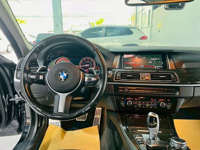 BMW寶馬 520I  第9張相片