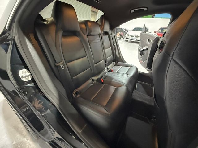 M-BENZ賓士 CLA250  第7張相片