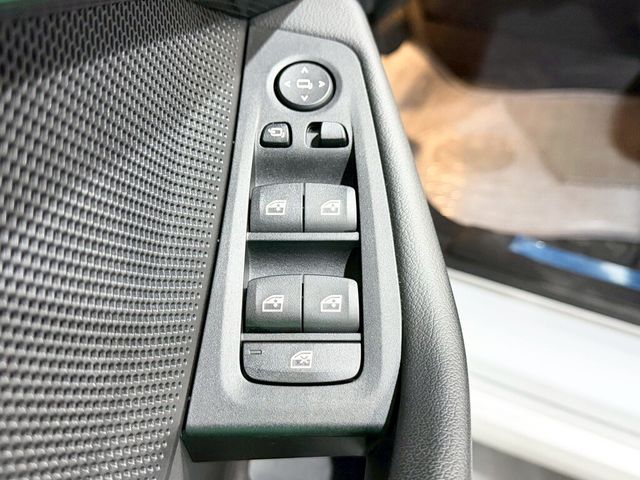 BMW寶馬 218I  第7張相片