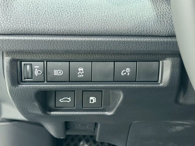 TOYOTA豐田 CAMRY  第7張相片