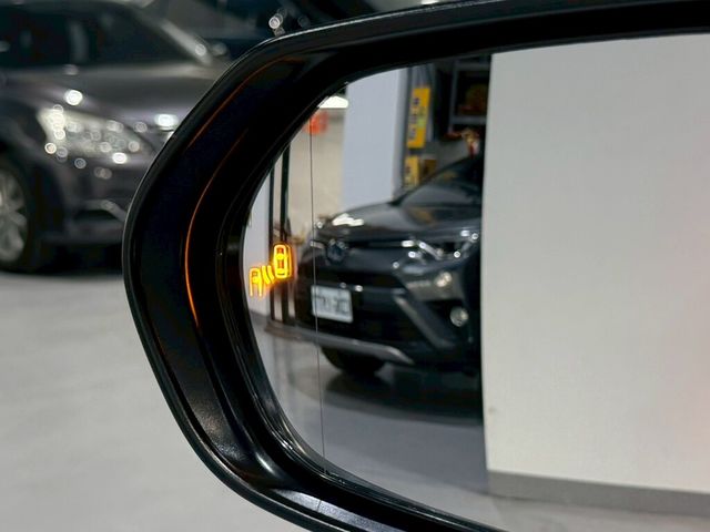 TOYOTA豐田 CAMRY  第15張相片