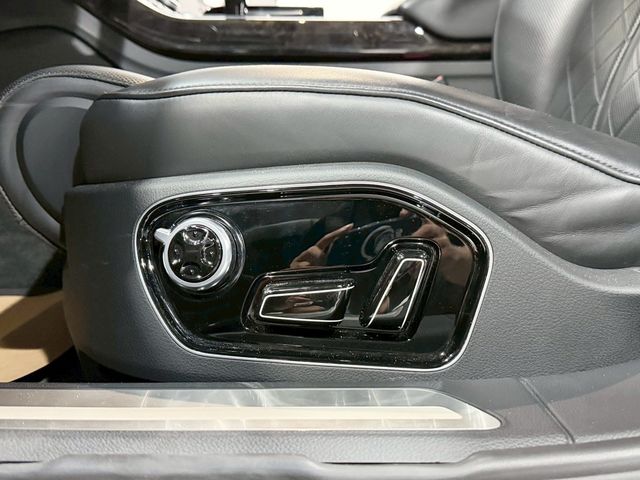 AUDI奧迪 A8  第7張相片