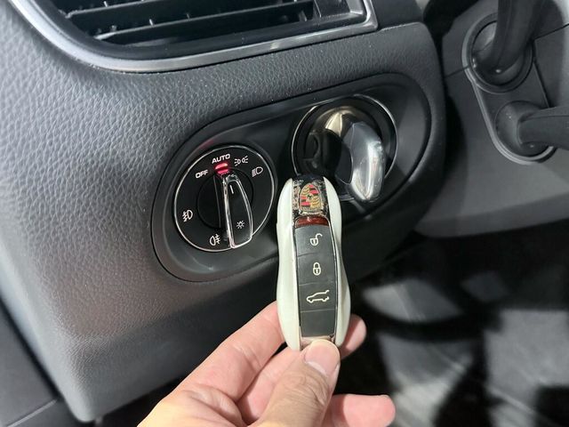 PORSCHE保時捷 MACAN  第12張相片