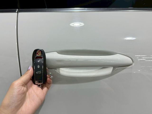 PORSCHE保時捷 MACAN  第16張相片