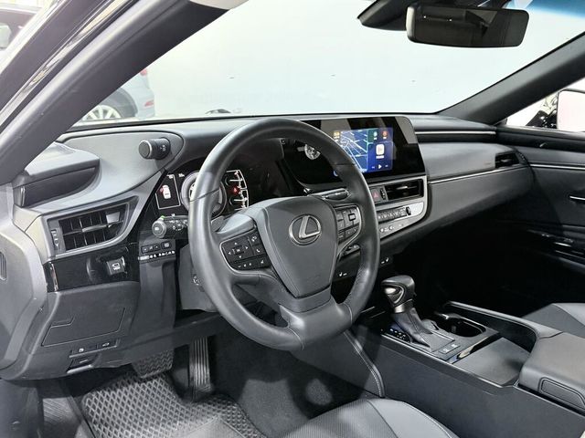 LEXUS凌志 ES300H  第4張相片