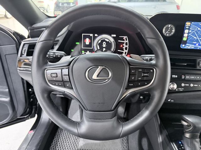 LEXUS凌志 ES300H  第11張相片