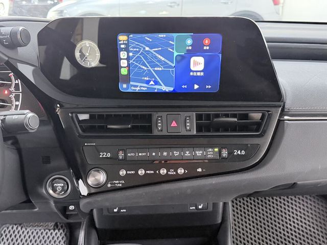 LEXUS凌志 ES300H  第12張相片