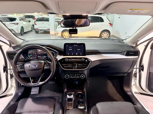 FORD福特 FOCUS  第11張相片