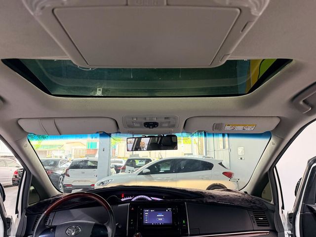 TOYOTA豐田 PREVIA  第12張相片