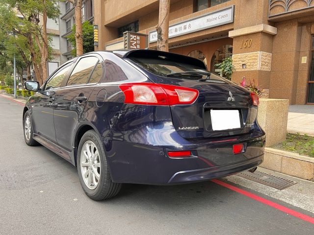 2014年三菱LANCER SPORTBACK 1.8 一手車  第6張相片