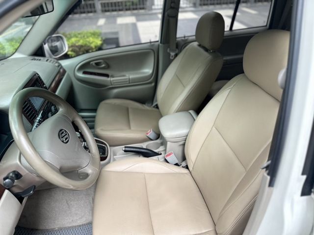 2007年SUZUKI 2.0 VITARA 僅跑14萬公里 車庫車 車況超優  第5張相片