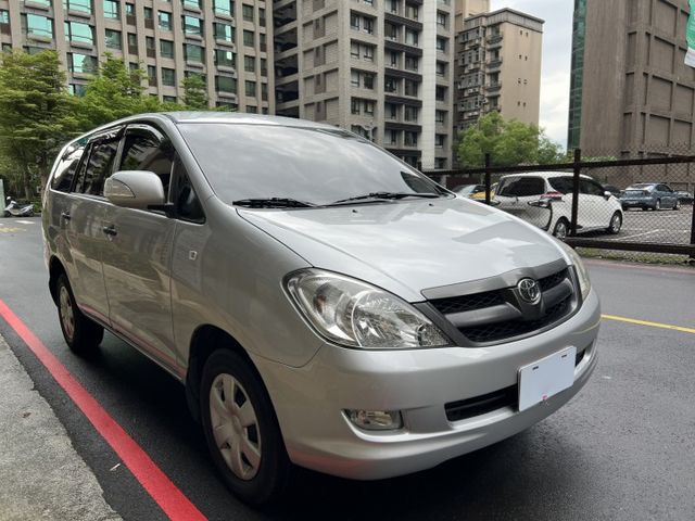 2015年TOTOTA 2.0 INNOVA 車況超優  第1張相片