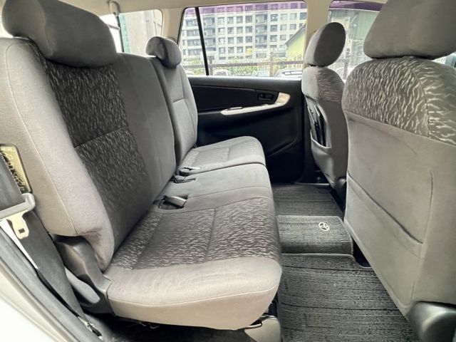 2015年TOTOTA 2.0 INNOVA 車況超優  第9張相片
