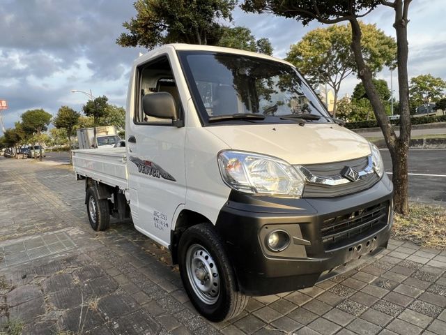 全車如新/外觀及內裝乾淨/一手車/遙控中控鎖/無事故/無泡水  第1張相片