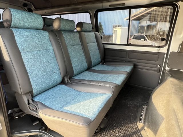 8人座/外觀及內裝完好乾淨/車況優/實車在店  第9張相片