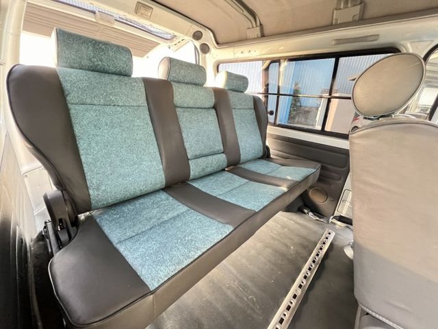 8人座/外觀及內裝完好乾淨/車況優/實車在店  第11張相片