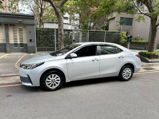 2019年TOYOTA 1.8 ALTIS 僅跑10萬公里  第2張相片