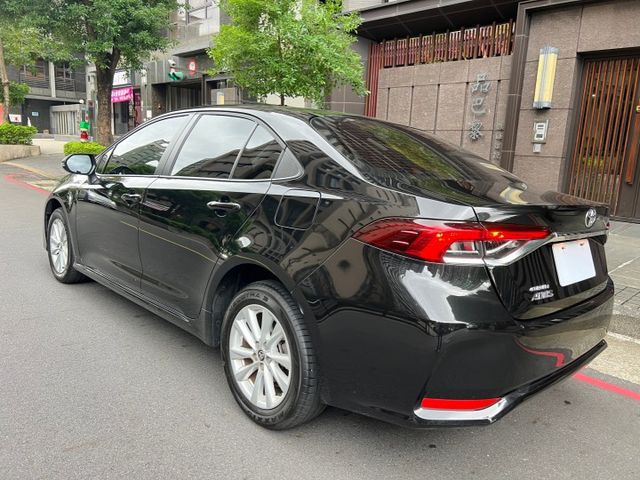 2023年TOYOTA ALTIS 僅跑2萬多公里 跟新的一樣 原版件~  第5張相片