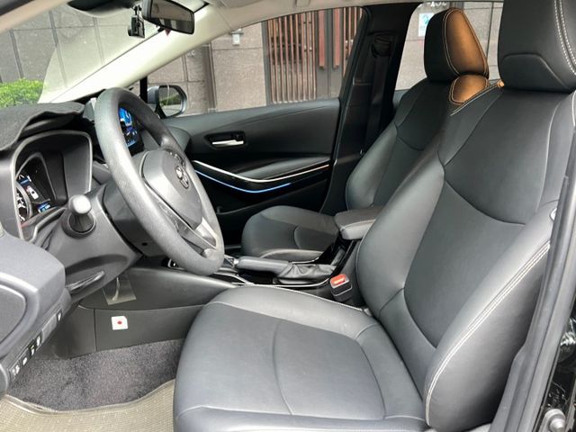 2023年TOYOTA ALTIS 僅跑2萬多公里 跟新的一樣 原版件~  第7張相片