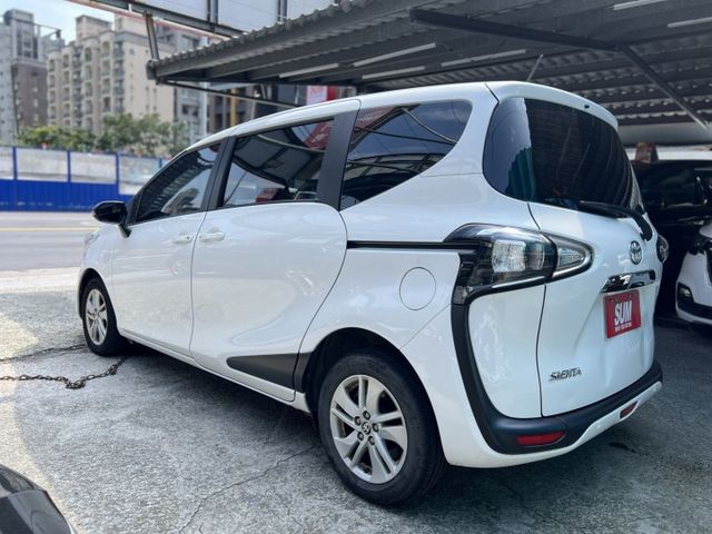 2021 TOYOTA SIENTA七人座空間 雙電動滑門  第6張相片