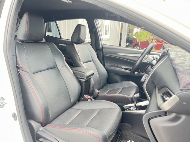 市場稀有 S版 Yaris！ 里程僅跑 5.9 萬公里 前後碟煞 第三方認證 原版件  第8張相片