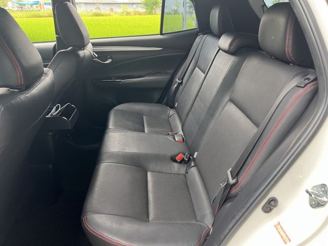 市場稀有 S版 Yaris！ 里程僅跑 5.9 萬公里 前後碟煞 第三方認證 原版件  第10張相片