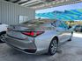 2020年 LEXUS ES200 2.0  只跑 5.7萬公里 第三方認證 無事故無泡水  第4張縮圖