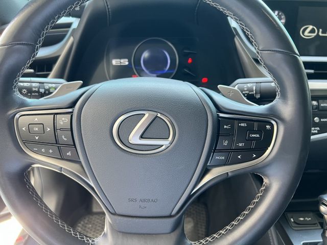 2020年 LEXUS ES200 2.0  只跑 5.7萬公里 第三方認證 無事故無泡水  第11張相片