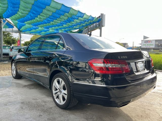 2012年 BENZ E200 1.8 價格實惠  入手門檻超親民！  第5張相片