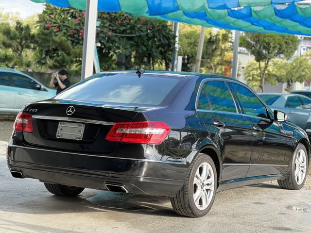 2012年 BENZ E200 1.8 價格實惠  入手門檻超親民！  第6張相片