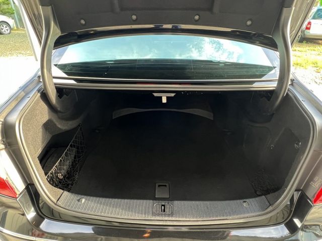 2012年 BENZ E200 1.8 價格實惠  入手門檻超親民！  第11張相片