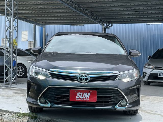 2018年 TOYOTA 2.0 CAMRY 僅跑12萬公里 / I-KEY / 恆溫 / 導航 / 定速 / 原版件  第2張相片