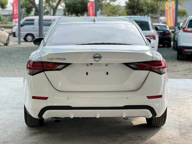 2021年NISSAN 1.6 SENTRA 尊爵版 僅跑4萬公里 / 原版件 / 跟車 / CAR PLAY / 環景  第4張相片