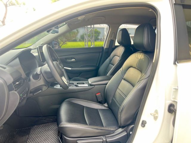 2021年NISSAN 1.6 SENTRA 尊爵版 僅跑4萬公里 / 原版件 / 跟車 / CAR PLAY / 環景  第7張相片