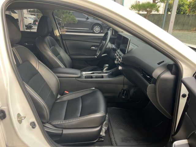 2021年NISSAN 1.6 SENTRA 尊爵版 僅跑4萬公里 / 原版件 / 跟車 / CAR PLAY / 環景  第8張相片