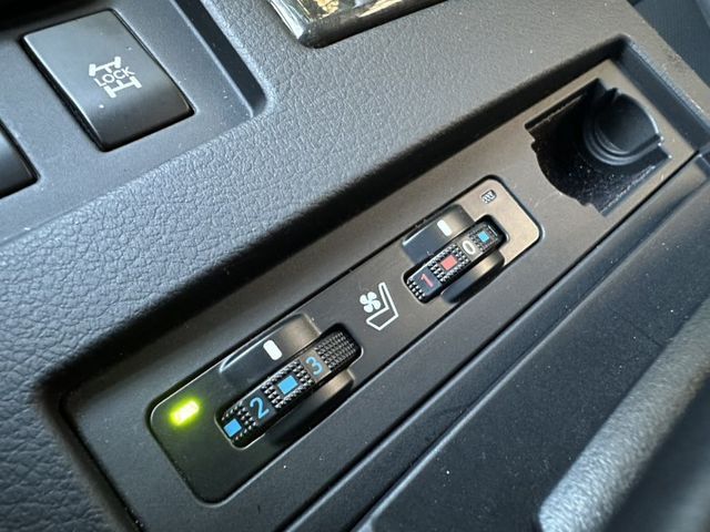 2012年LEXUS 3.5 RX350 4WD 僅跑12萬公里 原版件 全景天窗  第11張相片