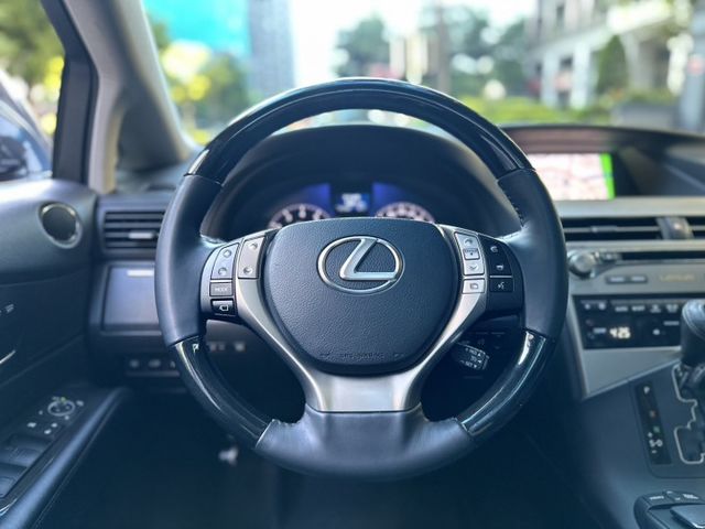 2012年LEXUS 3.5 RX350 4WD 僅跑12萬公里 原版件 全景天窗  第17張相片