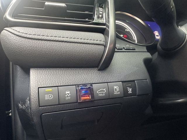 2021年TOYOTA 2.5 CAMRY HV 僅跑4.6萬公里 電池原廠8年16萬公里保固 全額貸 車庫車  第11張相片