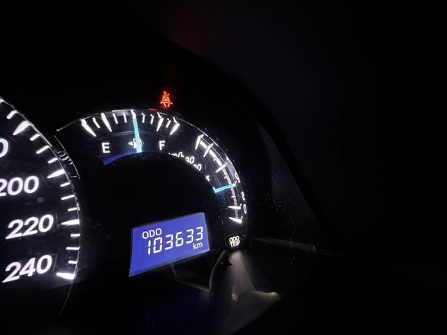 2012年TOYOTA 2.0 CAMRY  僅跑10萬公里 全車原版件 車庫車 車況超優  第11張相片